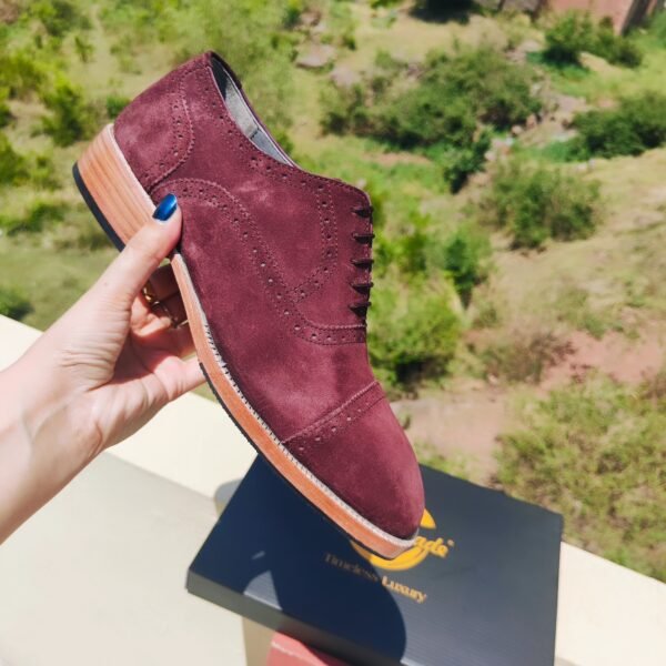 Brogue Oxfords OX-BO-014 – handmade leather shoes with Goodyear welt construction and double leather sole.