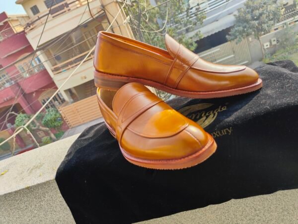 Casual loafers with Vibram sole for men – lightweight slip-on shoes for everyday wear – LF-CVS-019