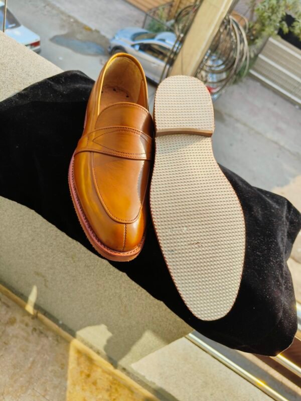 Casual loafers with Vibram sole for men – lightweight slip-on shoes for everyday wear – LF-CVS-019