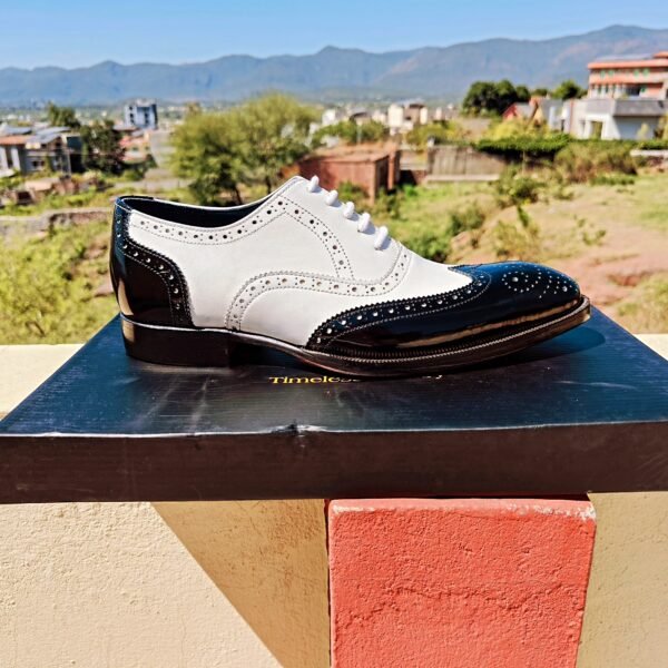 Spectators Oxfords handcrafted two-tone leather shoes